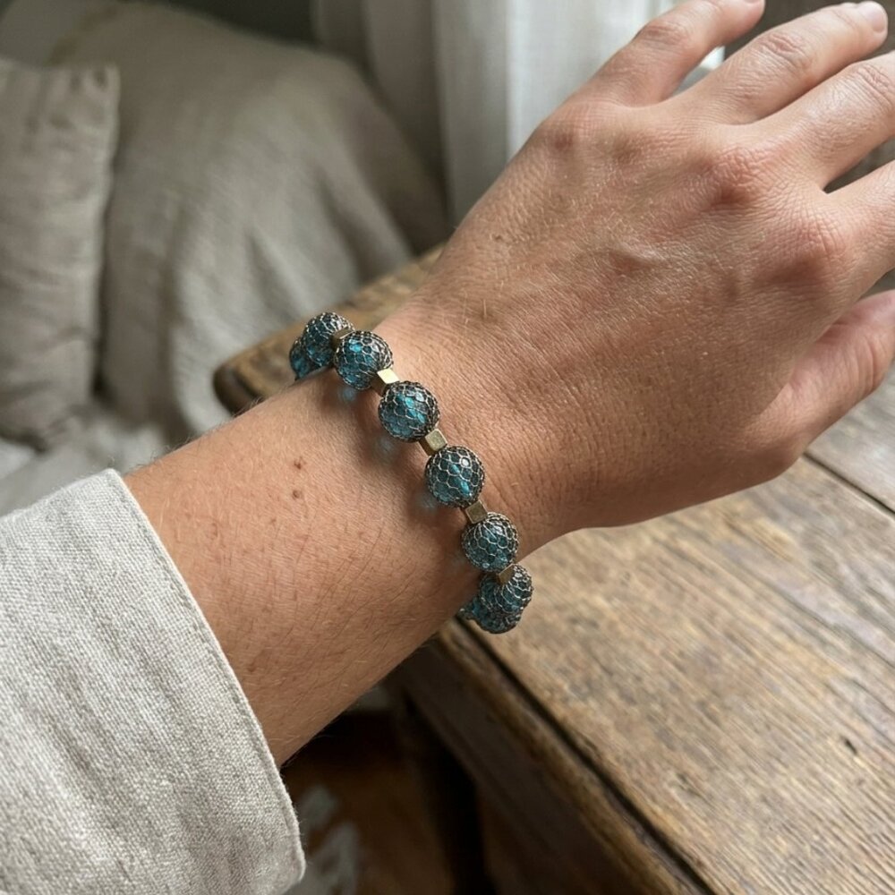 Boho Teal Mesh-Wrapped Beaded Bracelet with Gold Accents – Handmade
